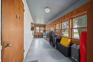 22 N Metcalf Ave, Amboy, IL 61310 - Photo 5