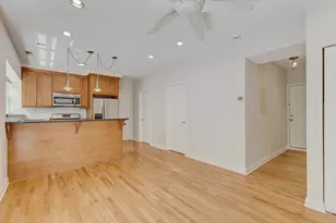2836 N Dawson Ave, Chicago, IL 60618 - Photo 9