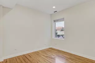 2836 N Dawson Ave, Chicago, IL 60618 - Photo 13