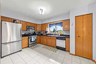 6612 Martin France Cir, Tinley Park, IL 60477 - Photo 9