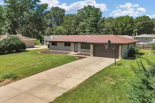 24 Lake Knolls Dr, Chatham, IL 62629 - Photo 37