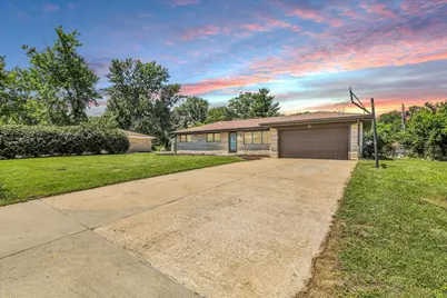24 Lake Knolls Drive, Chatham, IL 62629 - Photo 5