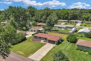 24 Lake Knolls Dr, Chatham, IL 62629 - Photo 47