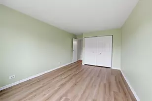 9332 Landings Ln, Des Plaines, IL 60016 - Photo 17
