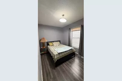 4647 W Warwick Avenue, Chicago, IL 60641 - Photo 5