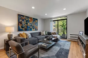 3900 N Pine Grove Ave, Chicago, IL 60613 - Photo 5