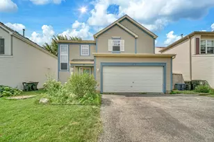 119 E Aspen Cir, Hainesville, IL 60030 - Photo 1