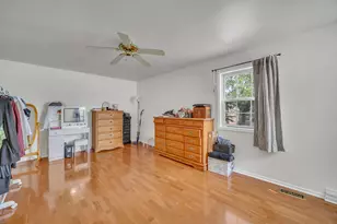 119 E Aspen Cir, Hainesville, IL 60030 - Photo 11