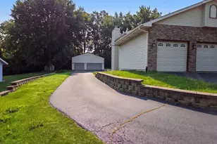 1503 Featherstone Rd, Rockford, IL 61107 - Photo 49