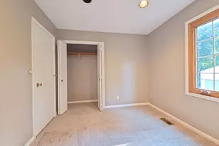 1503 Featherstone Rd, Rockford, IL 61107 - Photo 35