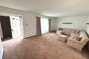 222 Northwood Ln, Salem, IL 62881 - Photo 3