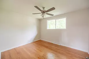 365 Serena Dr, Chicago Heights, IL 60411 - Photo 5
