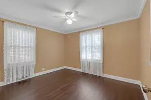 3210 W 97th St, Evergreen Park, IL 60805 - Photo 9