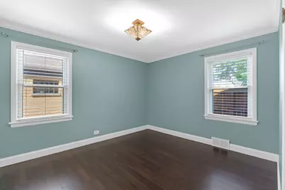 3210 W 97th Street, Evergreen Park, IL 60805 - Photo 11