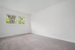 1092 Aberdeen Ln, Mundelein, IL 60060 - Photo 17
