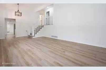 1092 Aberdeen Lane, Mundelein, IL 60060 - Photo 5
