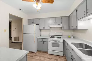 845 Sheldon Ct, Wheaton, IL 60189 - Photo 7
