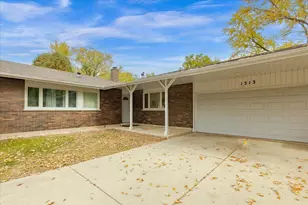 1313 Landwehr Rd, Northbrook, IL 60062 - Photo 7