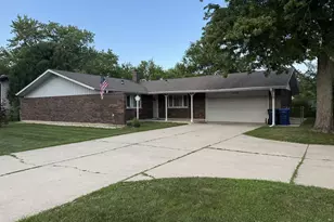 1313 Landwehr Rd, Northbrook, IL 60062 - Photo 1