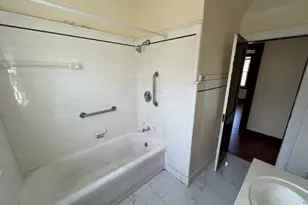 [Address not provided], Chicago, IL 60628 - Photo 25