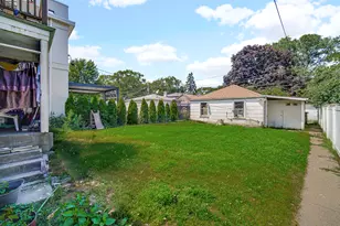4940 Estes Ave, Skokie, IL 60077 - Photo 5