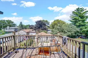 4940 Estes Ave, Skokie, IL 60077 - Photo 7