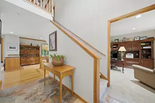 26165 N Greenbriar Ct, Lake Barrington, IL 60084 - Photo 15