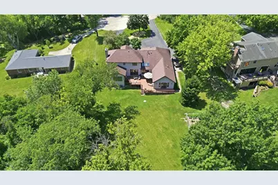 26165 N Greenbriar Court, Lake Barrington, IL 60084 - Photo 9
