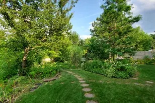 513 Eastwick Ln, Bartlett, IL 60103 - Photo 3