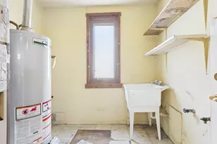 9828 W South Ave, Schiller Park, IL 60176 - Photo 11