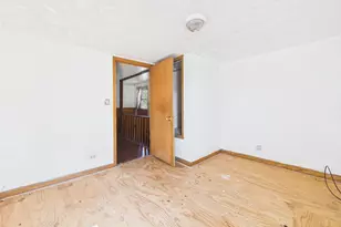 9828 W South Ave, Schiller Park, IL 60176 - Photo 13