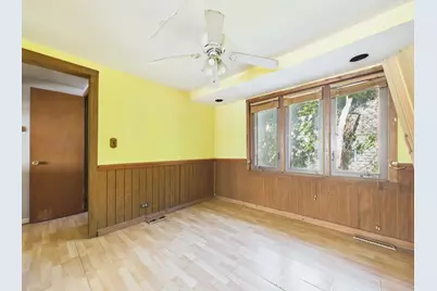 9828 W South Avenue, Schiller Park, IL 60176 - Photo 7