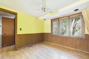 9828 W South Ave, Schiller Park, IL 60176 - Photo 7