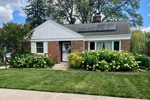 5225 Greenwood St, Skokie, IL 60077 - Photo 1