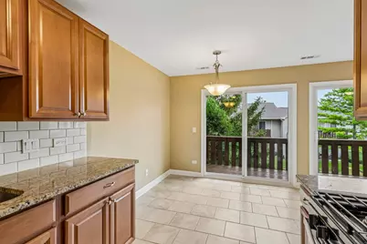 657 Thorntree Court #C2, Bartlett, IL 60103 - Photo 9