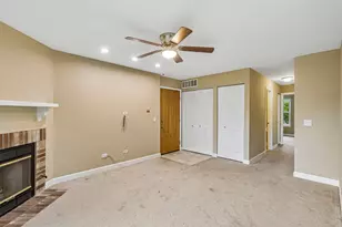 657 Thorntree Ct, Bartlett, IL 60103 - Photo 3