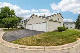 657 Thorntree Ct, Bartlett, IL 60103 - Photo 1