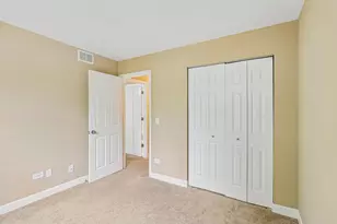 657 Thorntree Ct, Bartlett, IL 60103 - Photo 21