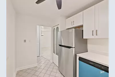 945 E Kenilworth Avenue #219, Palatine, IL 60074 - Photo 3