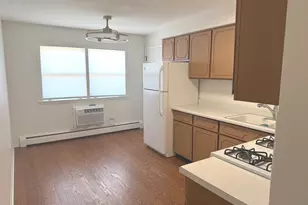 8300 W Forest Preserve Dr, Chicago, IL 60634 - Photo 5