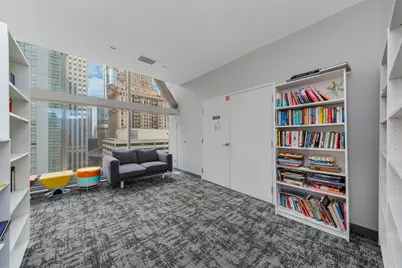 8 E Randolph Street #2107, Chicago, IL 60601 - Photo 9