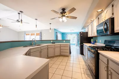 511 Winston Drive, Saint John, IL 61873 - Photo 9