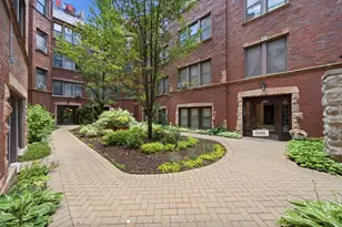 6751 N Artesian Ave, Chicago, IL 60645 - Photo 3