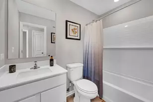 1360 Foxglove Dr, Bartlett, IL 60103 - Photo 19