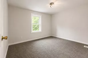2707 Hampden Ct, Rockford, IL 61107 - Photo 17