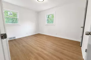 2707 Hampden Ct, Rockford, IL 61107 - Photo 11
