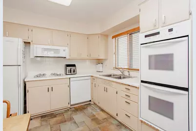 1133 Kenton Road, Deerfield, IL 60015 - Photo 9