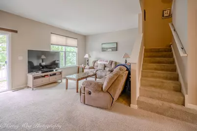 4062 Pompton Avenue, Elgin, IL 60124 - Photo 17