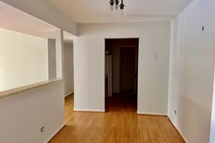 5721 W 103rd St, Oak Lawn, IL 60453 - Photo 5