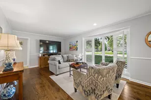 2111 Bosworth Ln, Northfield, IL 60093 - Photo 3